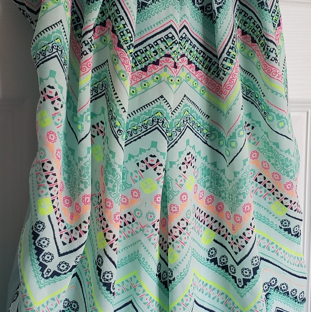 Colorful Tank - Picture 3 of 4